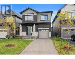1047 HYDRANGEA AVENUE, Ottawa, Ontario