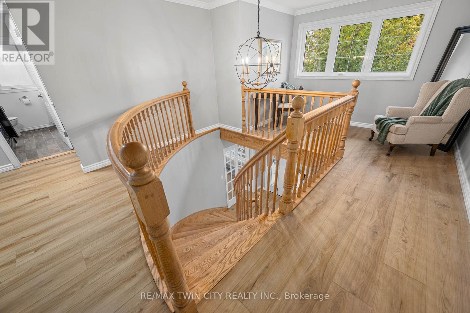 455 Winchester Drive, Waterloo, Ontario  N2T 1H6 - Photo 18 - X12532098