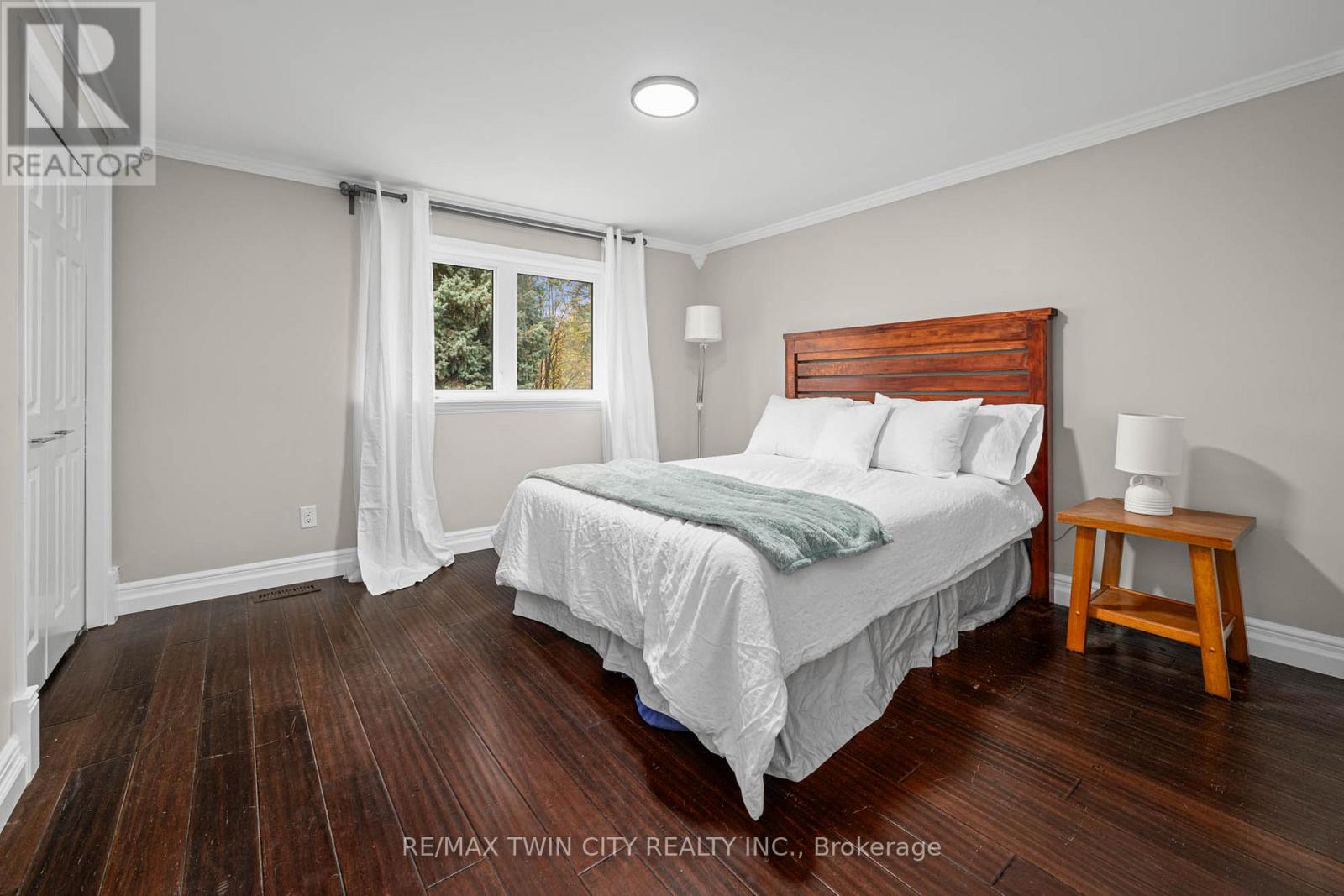 455 Winchester Drive, Waterloo, Ontario  N2T 1H6 - Photo 25 - X12532098