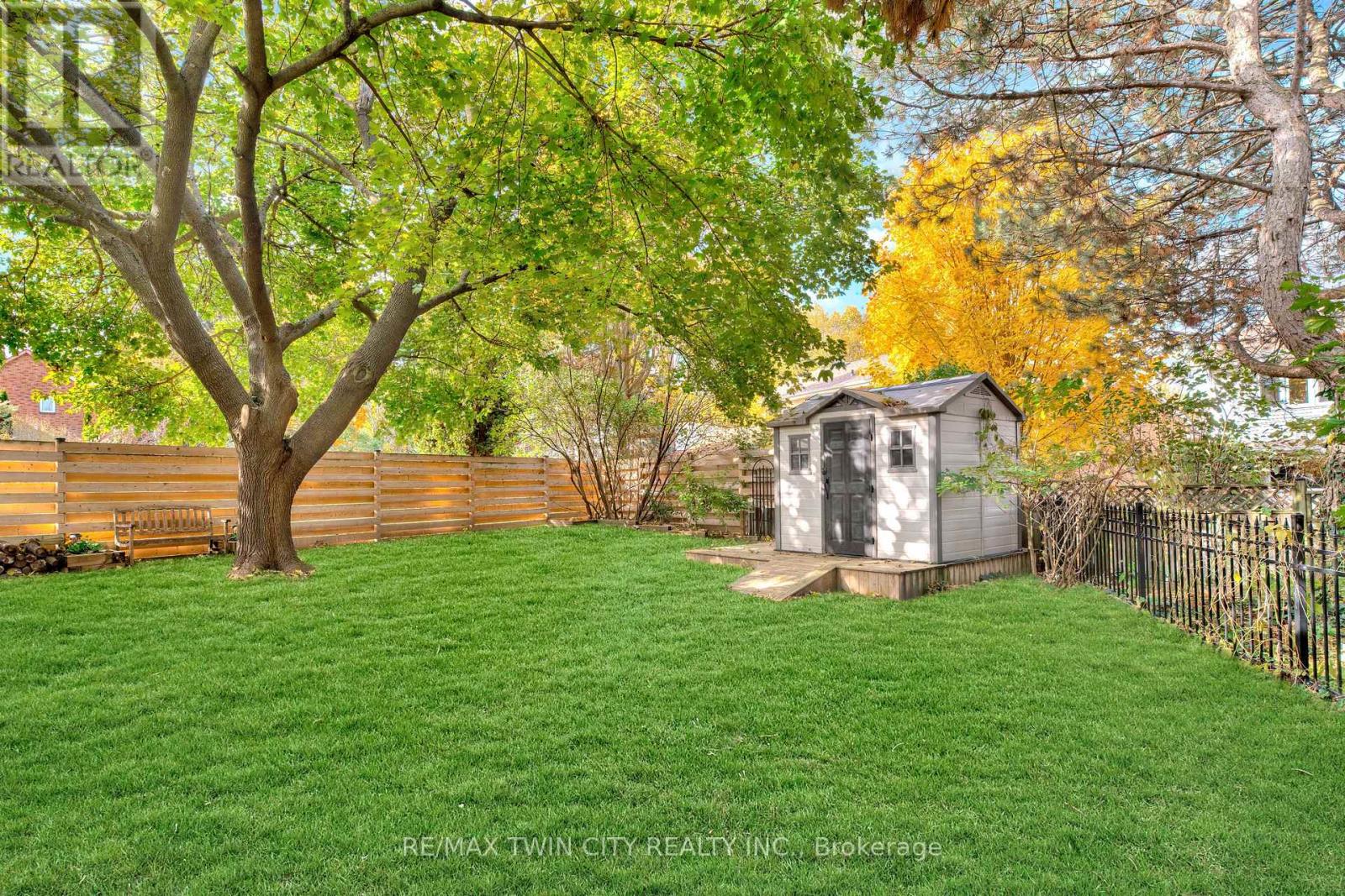 455 Winchester Drive, Waterloo, Ontario  N2T 1H6 - Photo 44 - X12532098