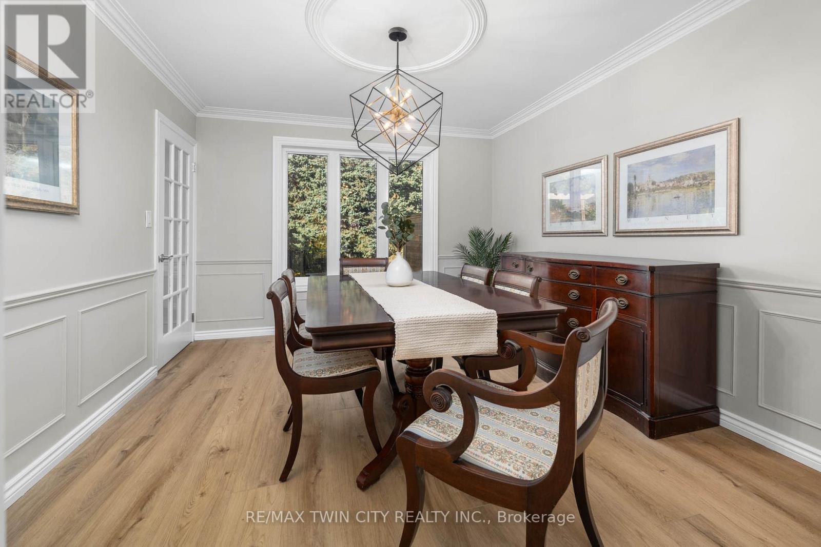 455 Winchester Drive, Waterloo, Ontario  N2T 1H6 - Photo 9 - X12532098