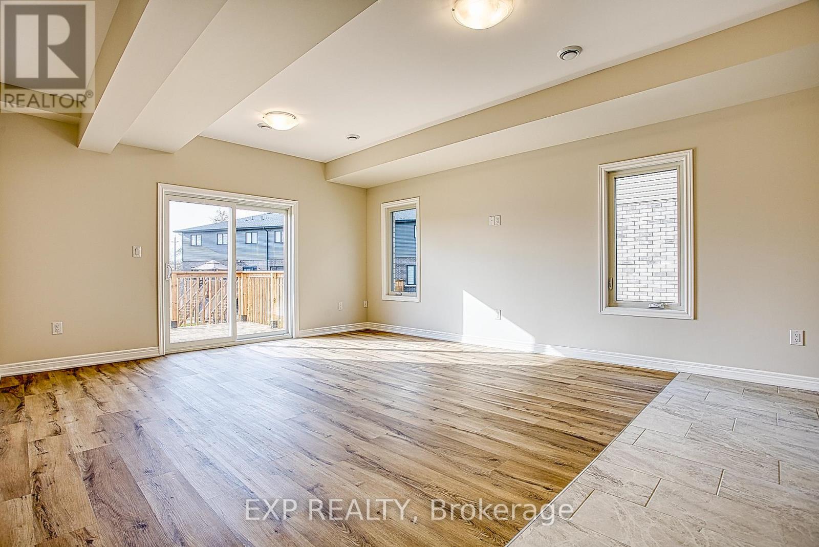 Upper - 26 Willson Drive, Thorold, Ontario  L2V 0G7 - Photo 12 - X12532202