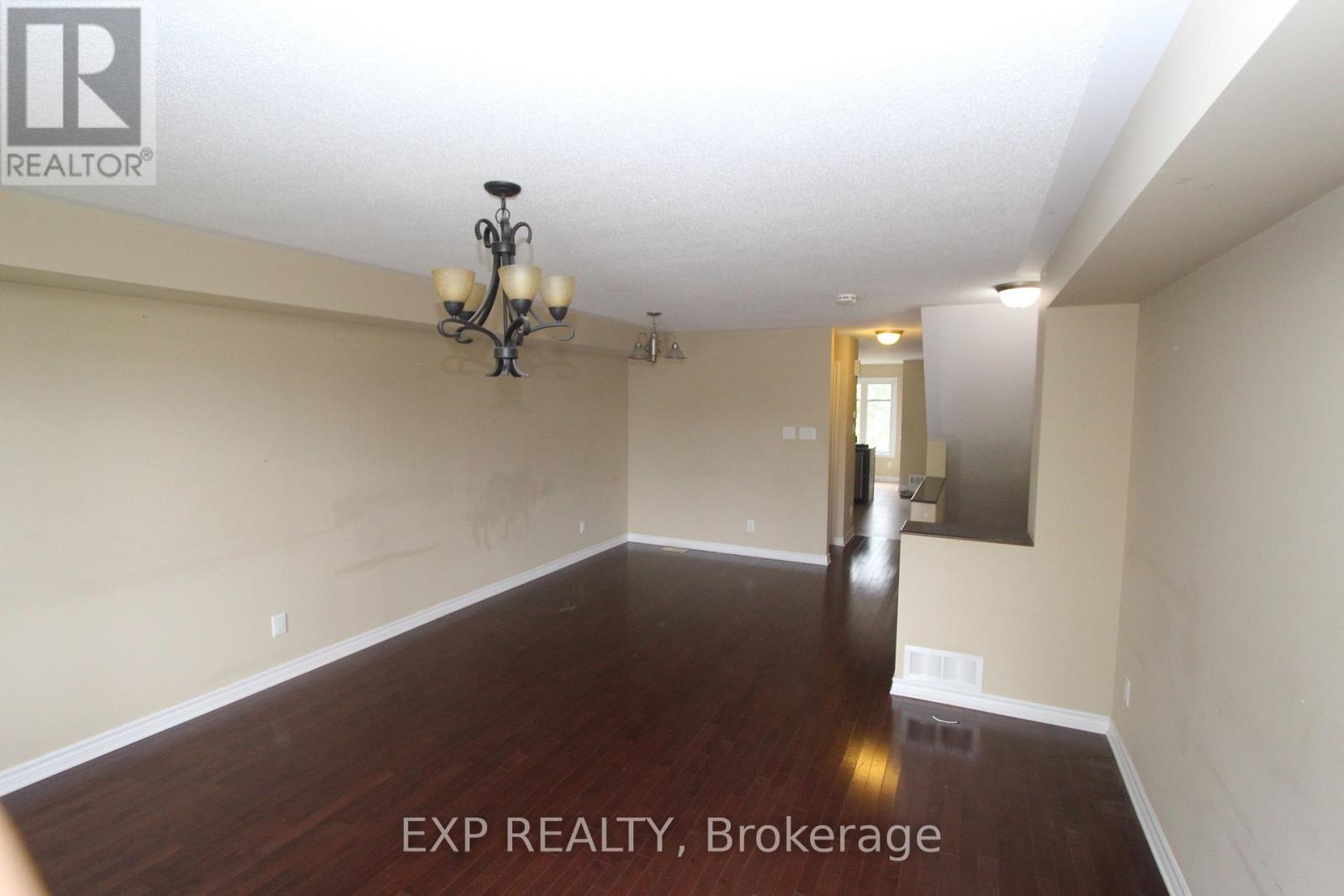 A - 1118 Klondike Road, Ottawa, Ontario  K2K 0H2 - Photo 3 - X12522778