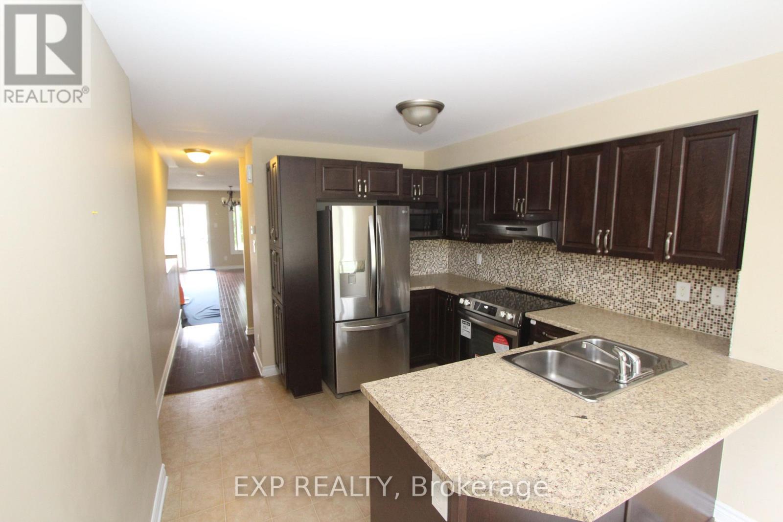 A - 1118 Klondike Road, Ottawa, Ontario  K2K 0H2 - Photo 4 - X12522778