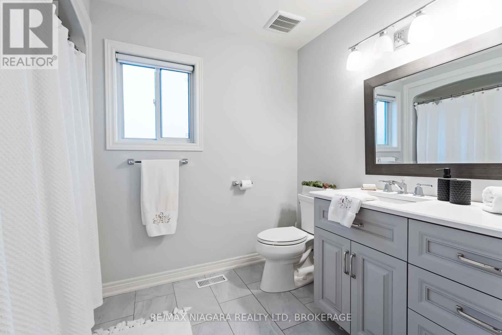 132 Lametti Drive, Pelham, Ontario  L0S 1E6 - Photo 23 - X12532268