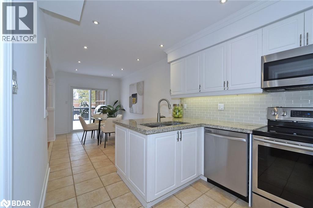 257 Deepsprings Crescent, Vaughan, Ontario  L6A 3L5 - Photo 15 - 40786677