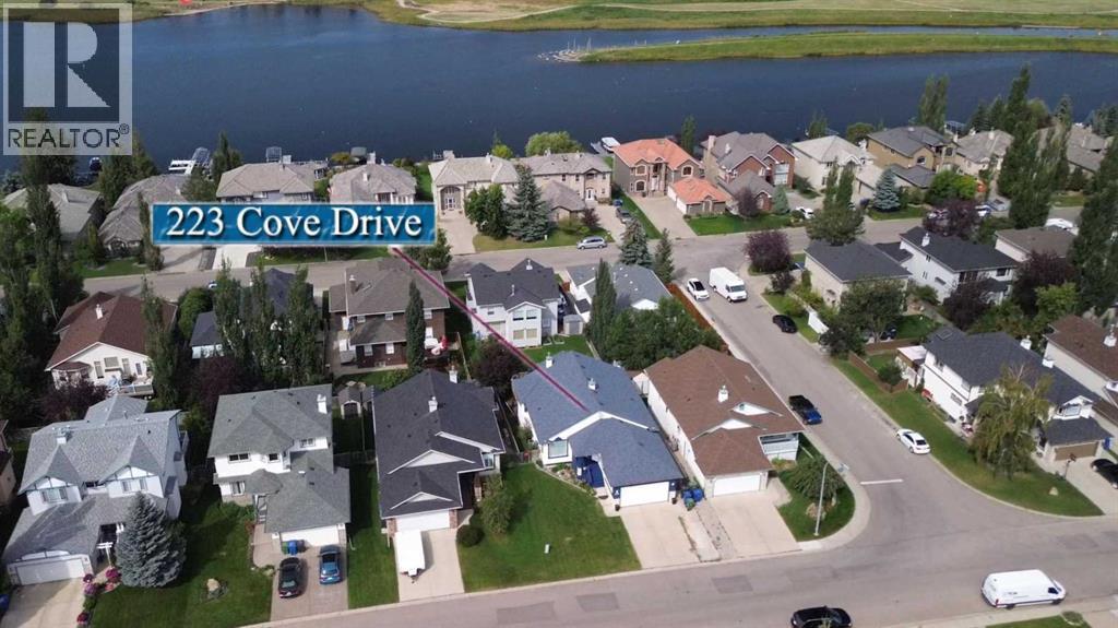 223 Cove Drive, Chestermere, Alberta  T1X 1E5 - Photo 2 - A2252451