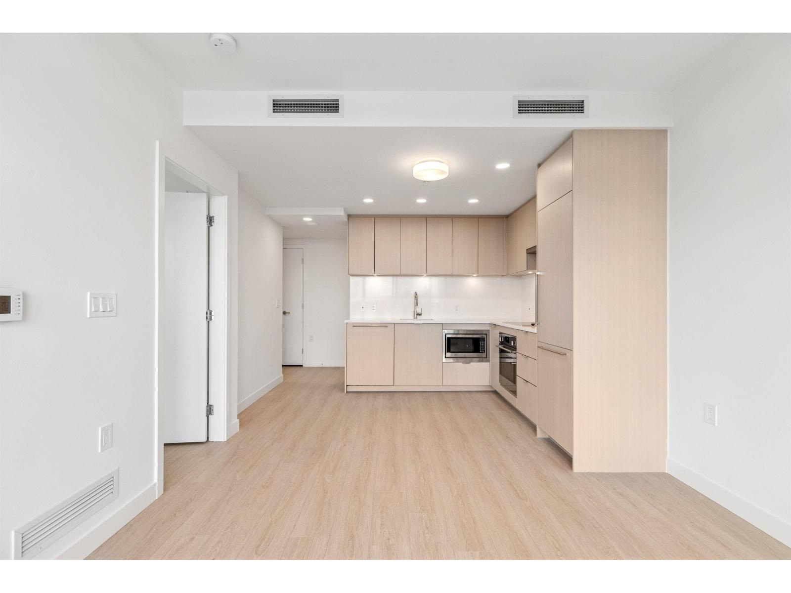 1001 13675 107a Avenue, Surrey, British Columbia  V3T 0X2 - Photo 5 - R3064797