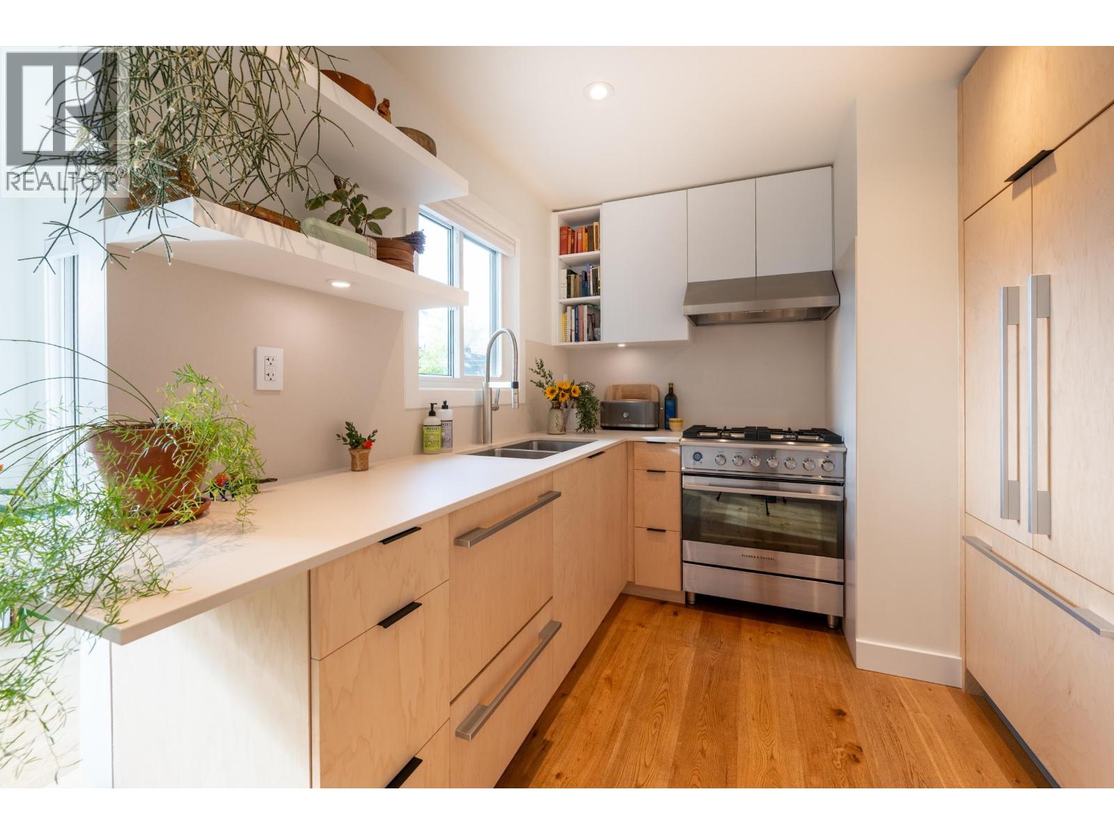 2254 Ferndale Street, Vancouver, British Columbia  V5L 1Y5 - Photo 10 - R3066498