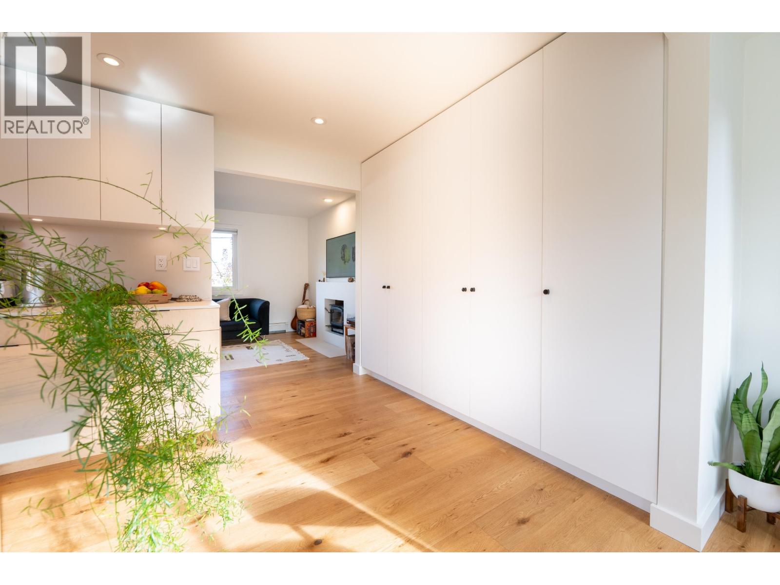 2254 Ferndale Street, Vancouver, British Columbia  V5L 1Y5 - Photo 9 - R3066498