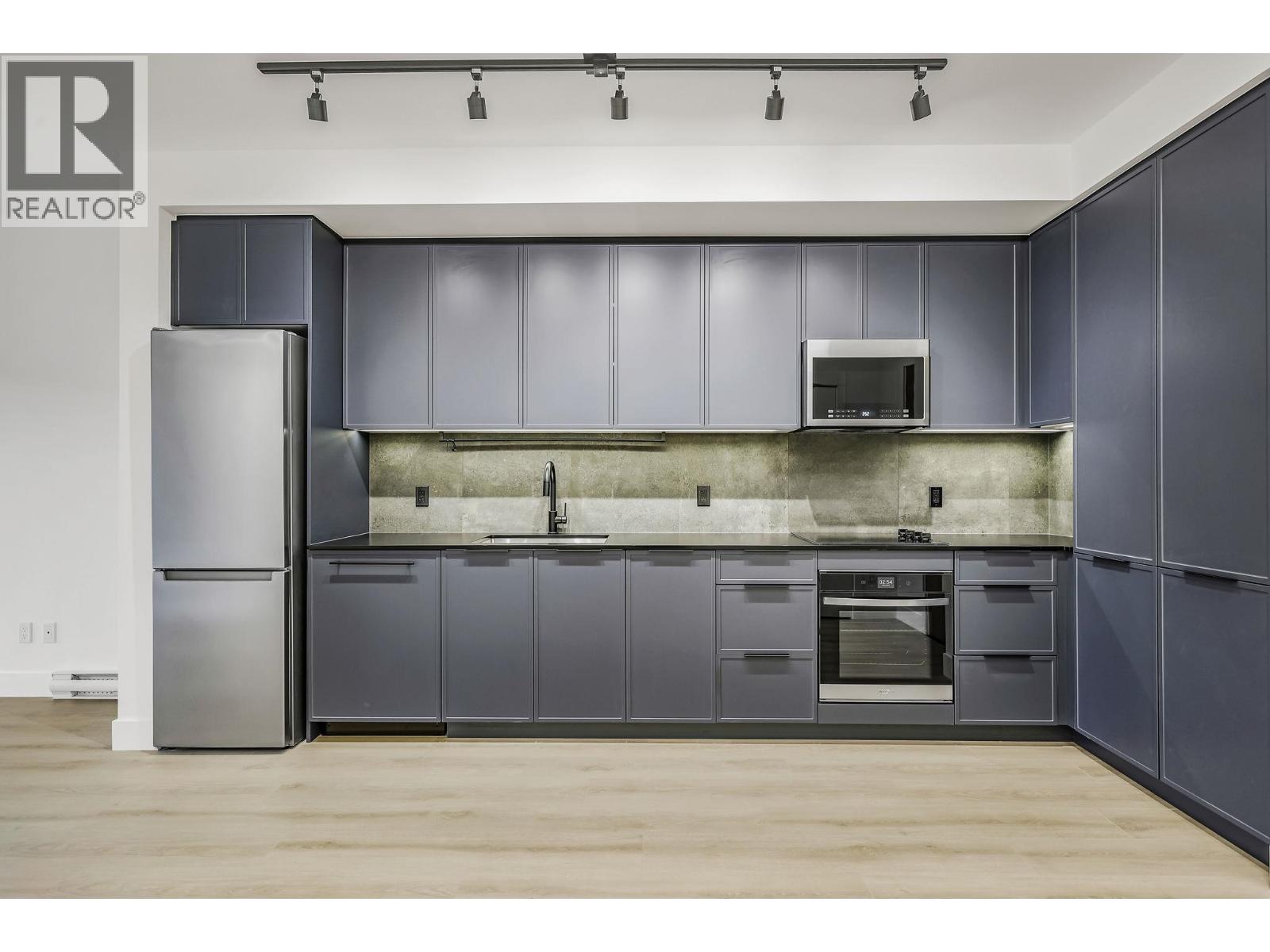 203 3075 Murray, Port Moody, British Columbia  V3H 0N9 - Photo 4 - R3066490