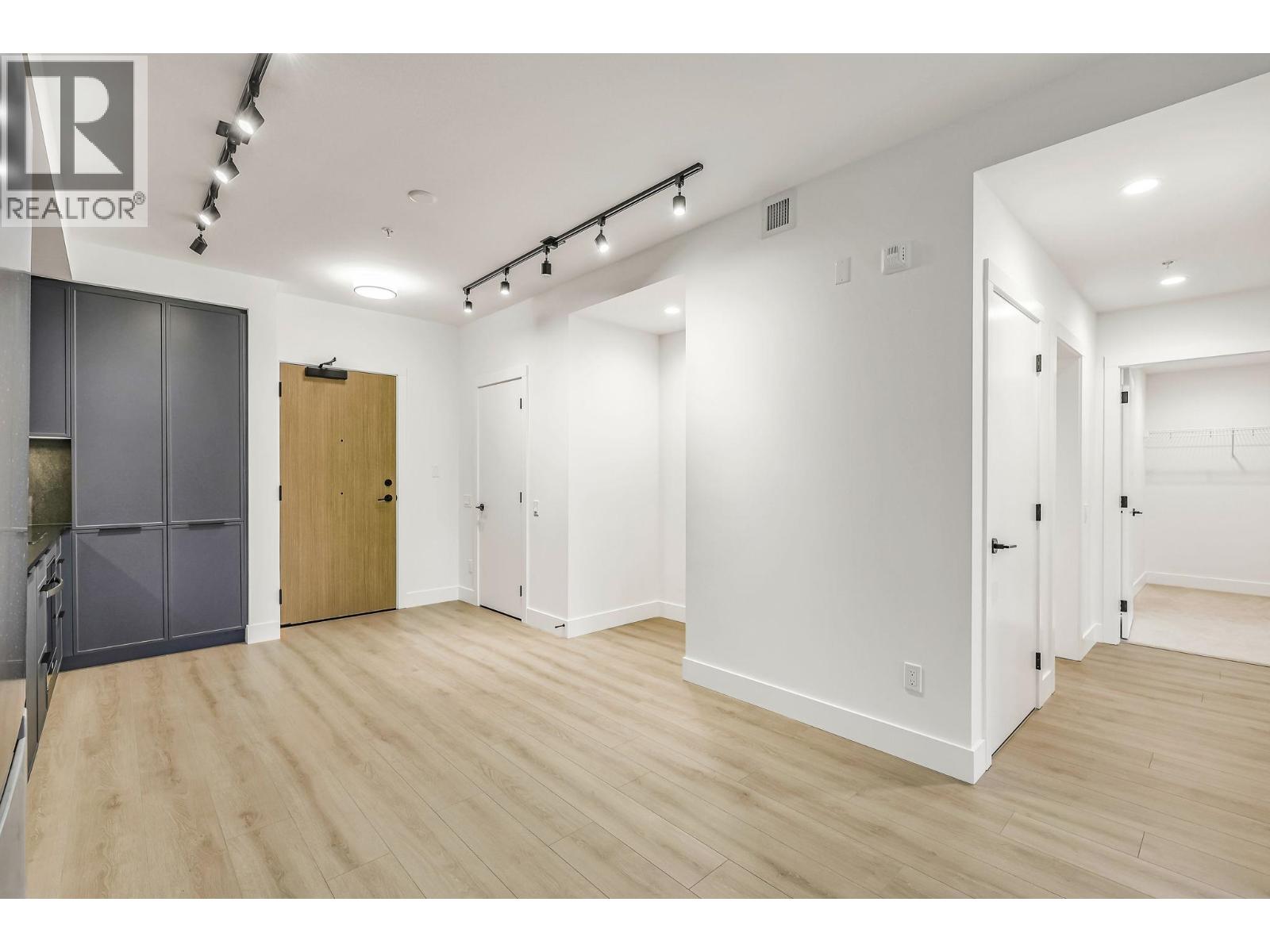 203 3075 Murray, Port Moody, British Columbia  V3H 0N9 - Photo 9 - R3066490