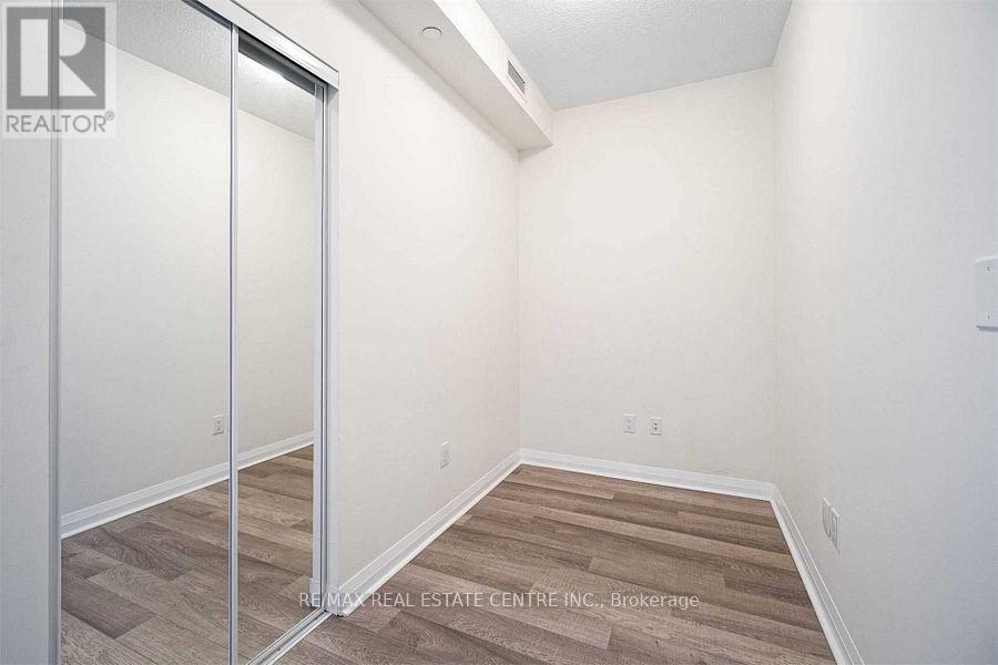 1911 - 5033 Four Spring Ave Avenue, Mississauga (Hurontario), Ontario  L5R 0G6 - Photo 2 - W12531272