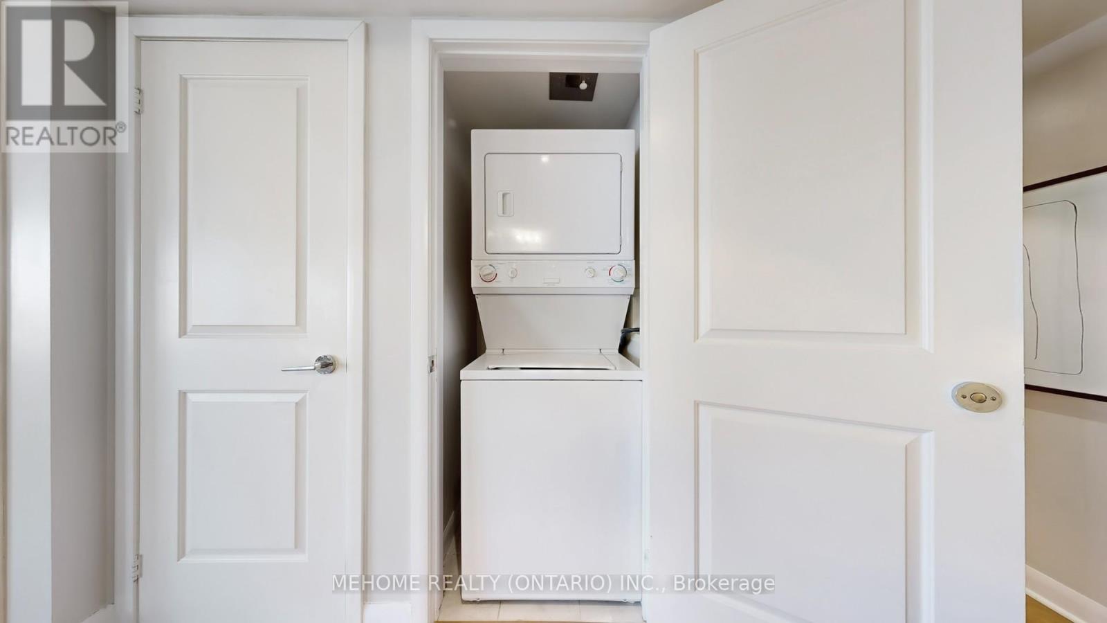 2202 - 190 Borough Drive, Toronto (Bendale), Ontario  M1P 0B6 - Photo 26 - E12527032