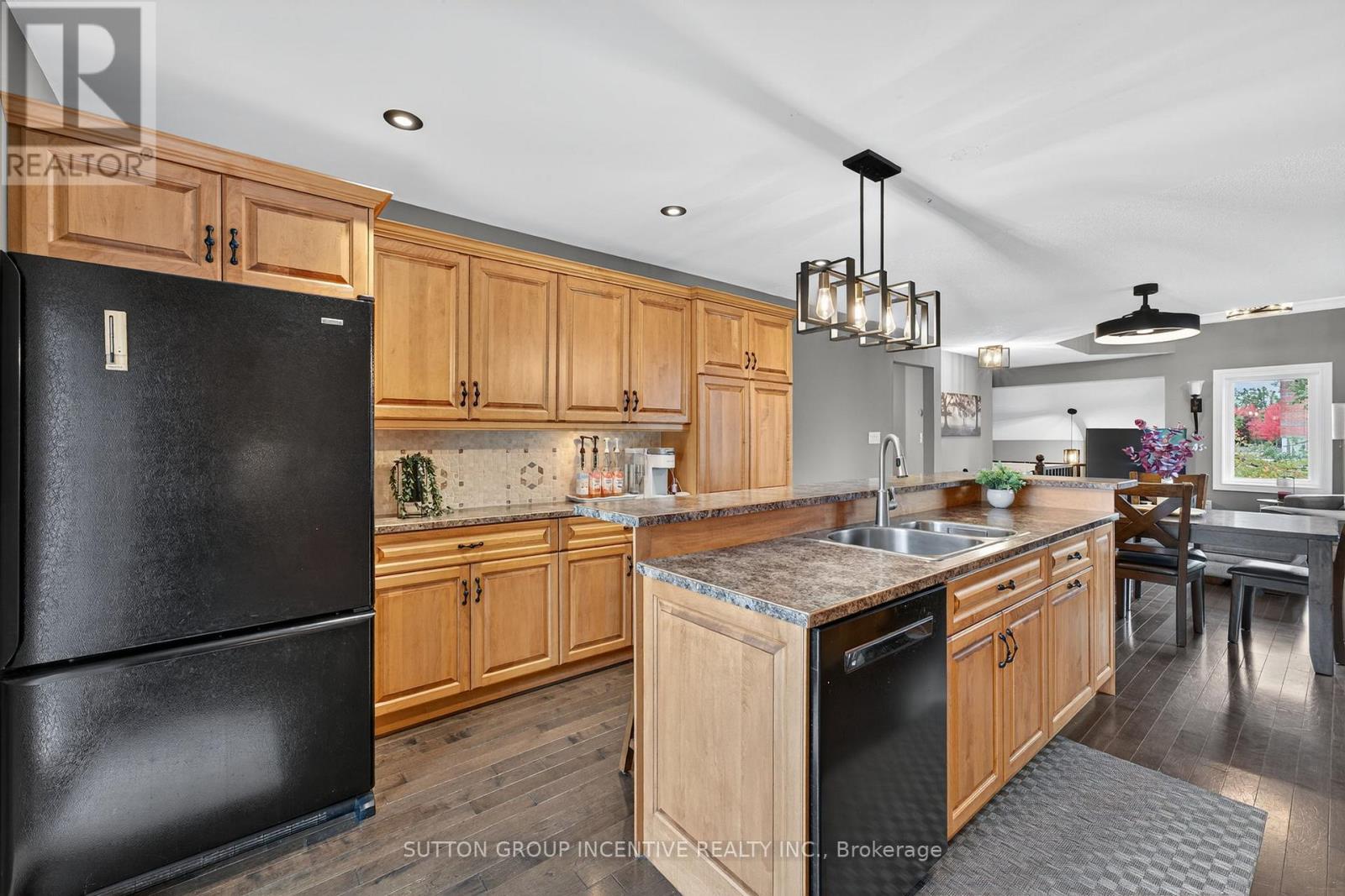 124 Hanmer Street E, Barrie (East Bayfield), Ontario  L4M 6V9 - Photo 15 - S12472042