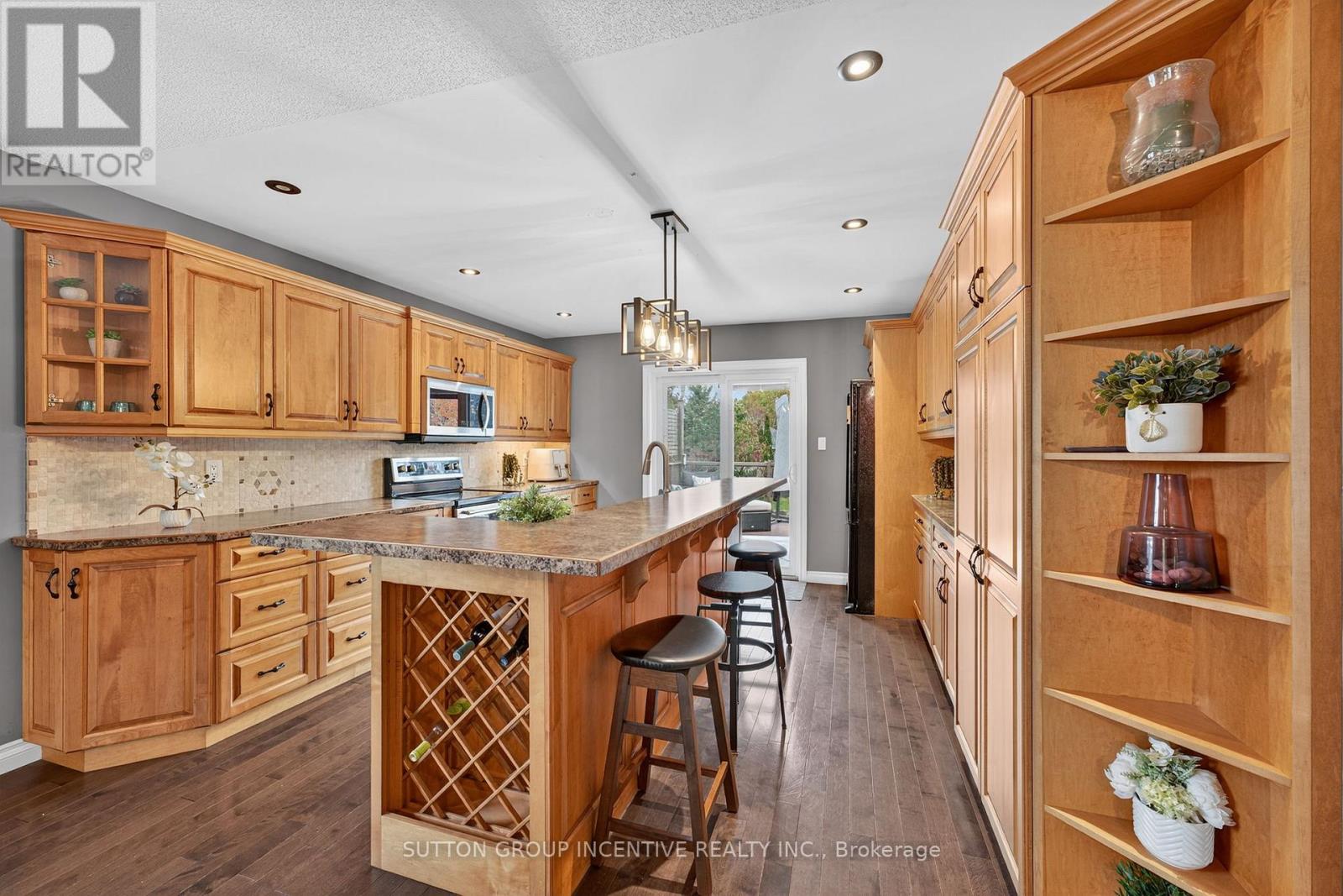 124 Hanmer Street E, Barrie (East Bayfield), Ontario  L4M 6V9 - Photo 14 - S12472042