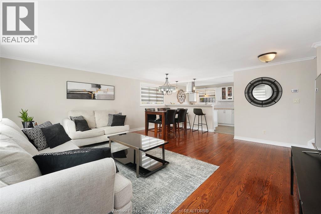 9926 Asgard, Windsor, Ontario  N8R 1E2 - Photo 10 - 25028535