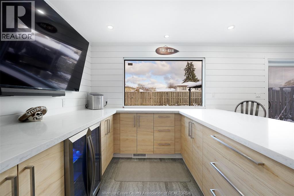 9926 Asgard, Windsor, Ontario  N8R 1E2 - Photo 21 - 25028535