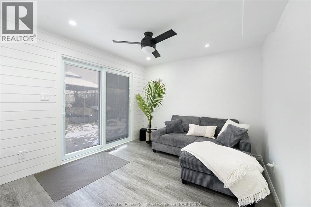 9926 Asgard, Windsor, Ontario  N8R 1E2 - Photo 23 - 25028535