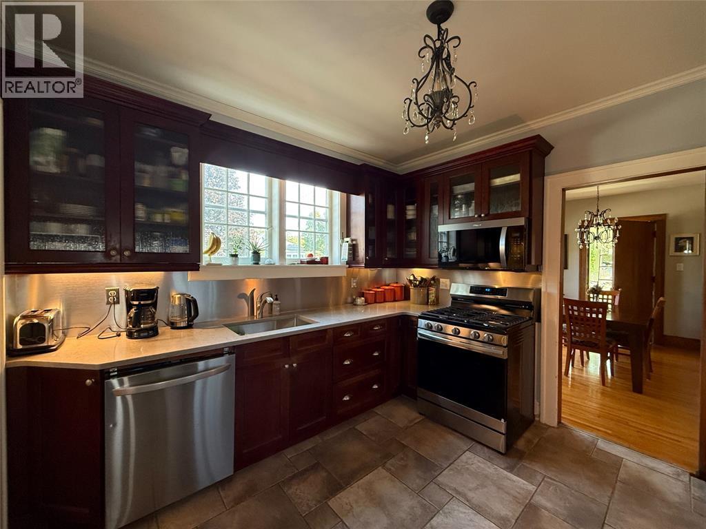 127 Fleming Street, Sarnia, Ontario  N7T 6C2 - Photo 3 - 25027295