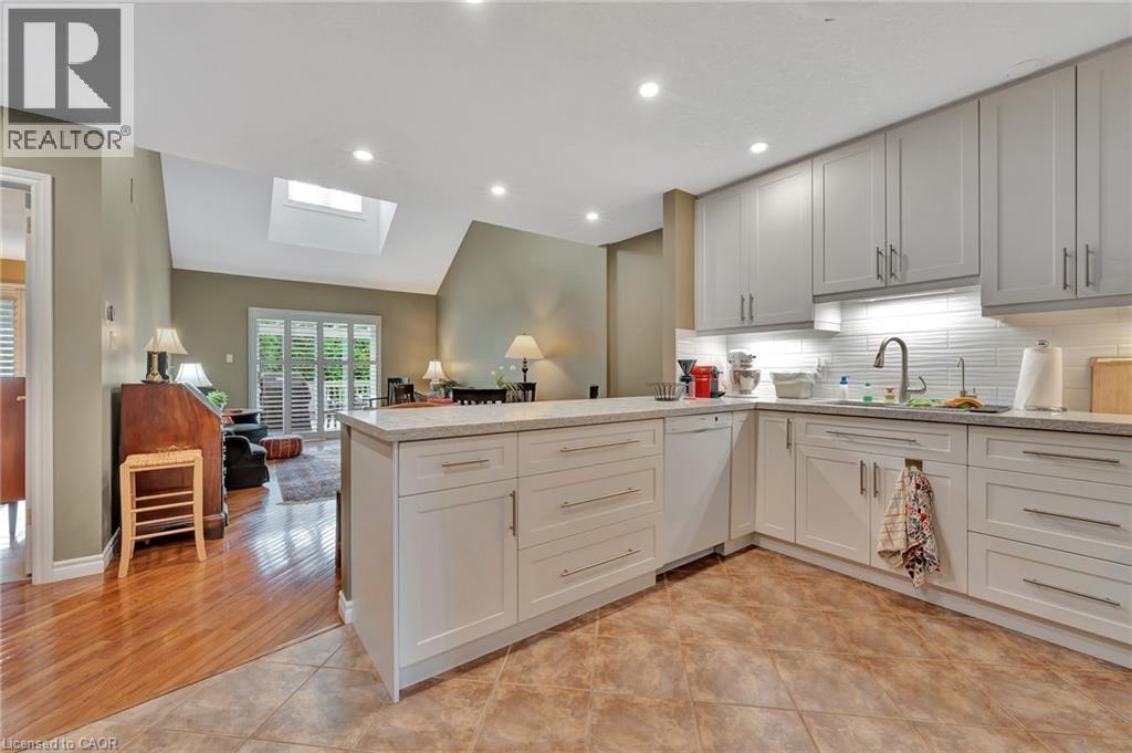 350 Doon Valley Drive Unit# 10f, Kitchener, Ontario  N2P 2M9 - Photo 12 - 40777517