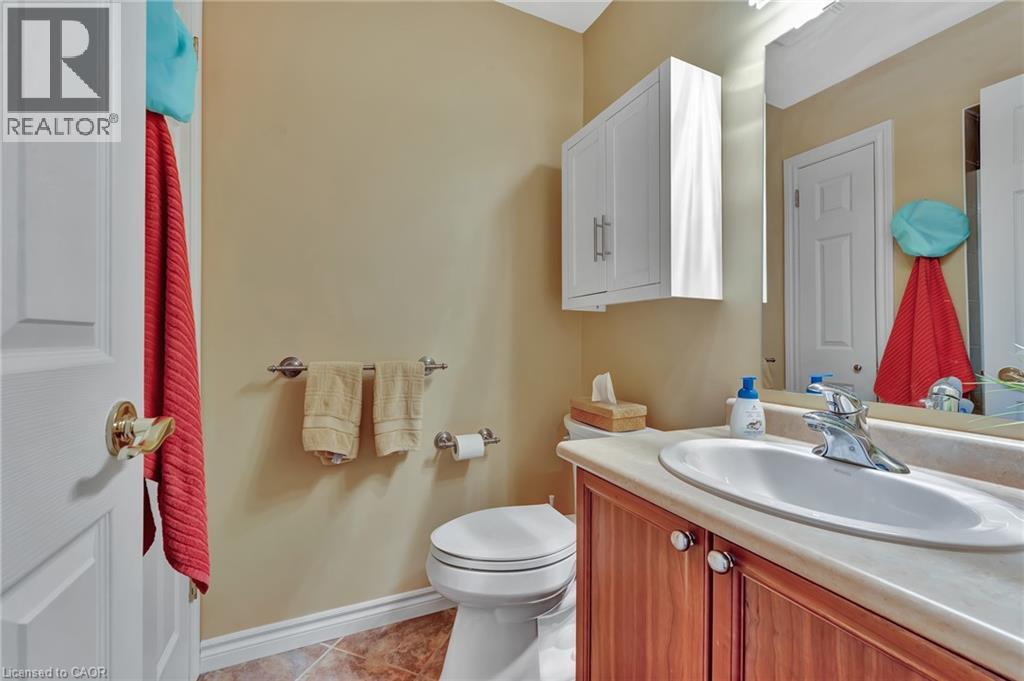 350 Doon Valley Drive Unit# 10f, Kitchener, Ontario  N2P 2M9 - Photo 8 - 40777517