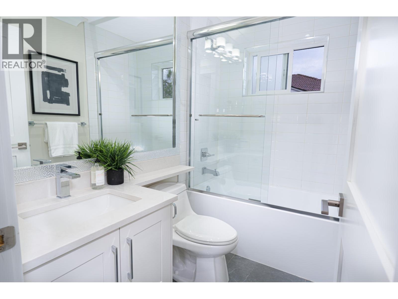 3216 Vimy Crescent, Vancouver, British Columbia  V5M 4B4 - Photo 15 - R3066438