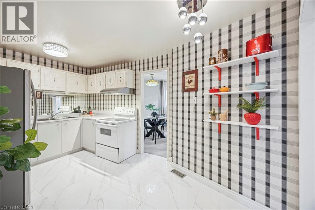 28 Reith Way, Thornhill, Ontario  L3T 5C7 - Photo 13 - 40787142