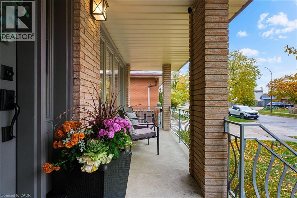 66 Ellington Avenue, Stoney Creek, Ontario  L8E 3T6 - Photo 4 - 40785824