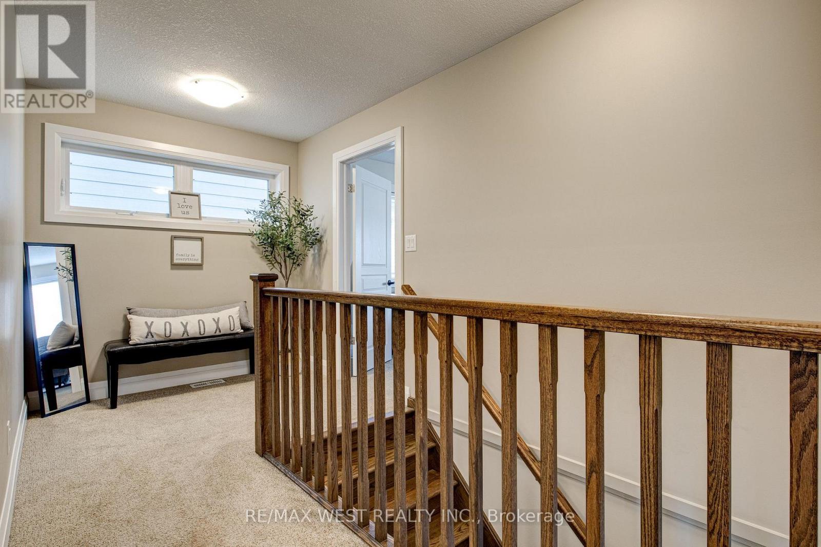 68 Challenger Avenue, North Dumfries, Ontario N0B 1E0 - Photo 21 - X12418954