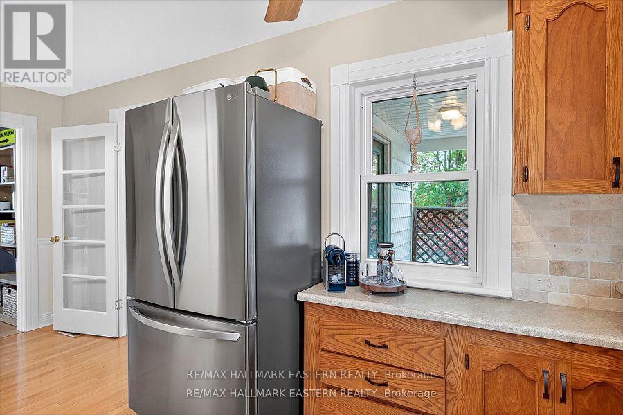 14 Alexander Avenue, Peterborough, Ontario K9J 6B4 - Photo 11 - X12532440