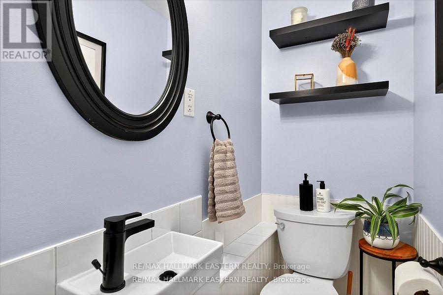 14 Alexander Avenue, Peterborough, Ontario K9J 6B4 - Photo 12 - X12532440