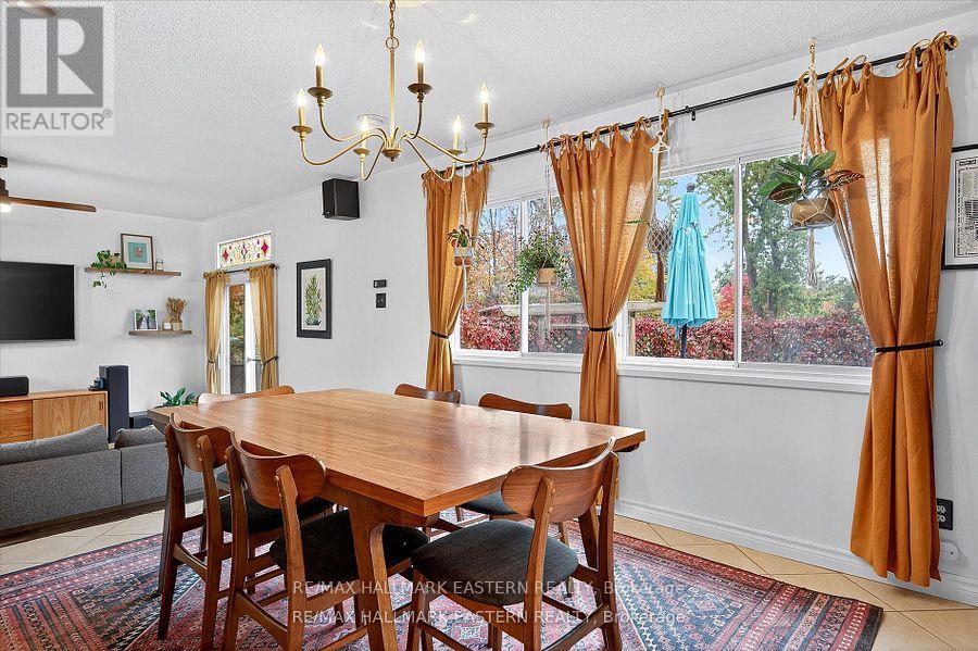 14 Alexander Avenue, Peterborough, Ontario K9J 6B4 - Photo 14 - X12532440