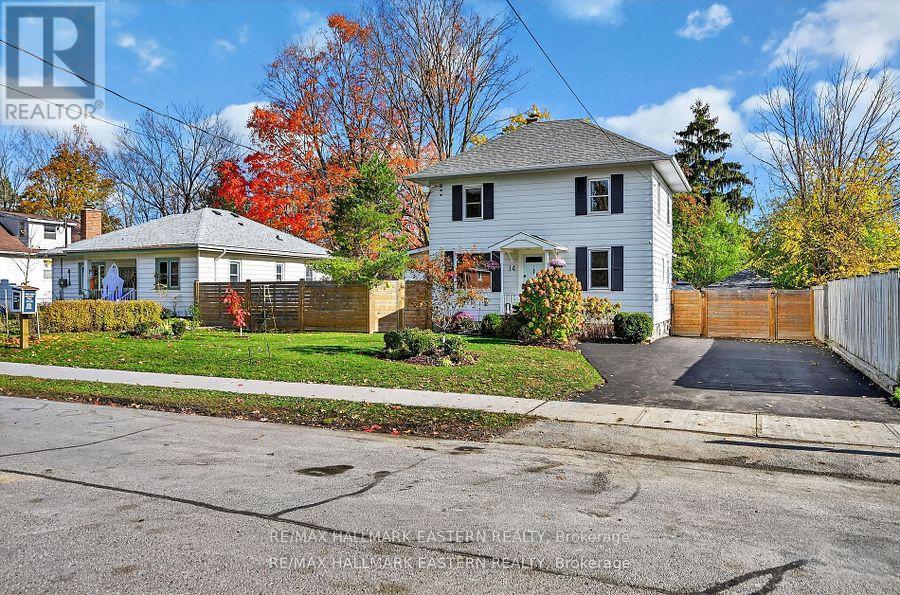 14 Alexander Avenue, Peterborough, Ontario K9J 6B4 - Photo 2 - X12532440