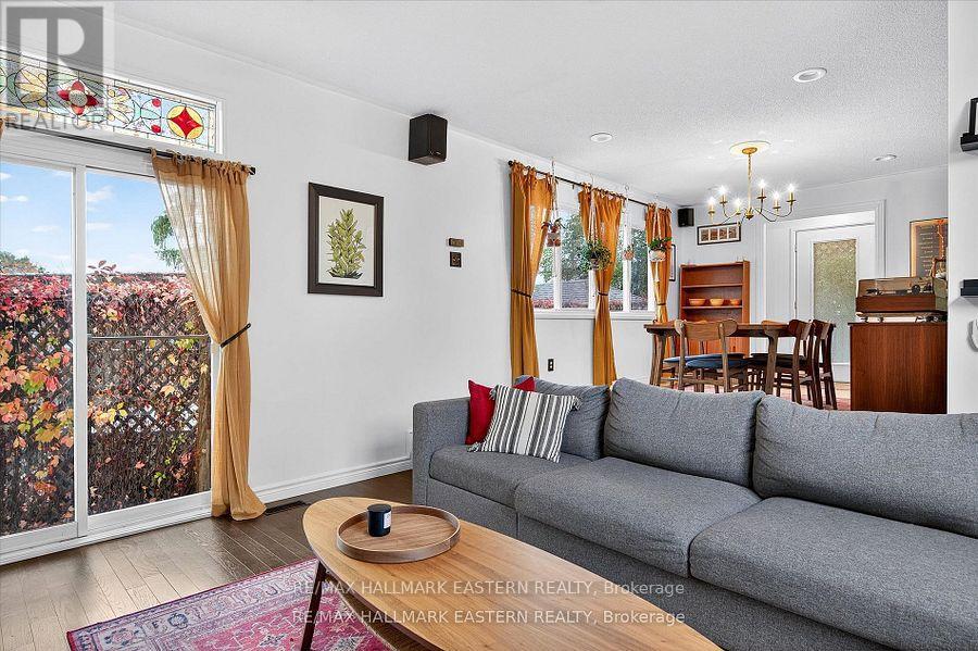 14 Alexander Avenue, Peterborough, Ontario K9J 6B4 - Photo 21 - X12532440