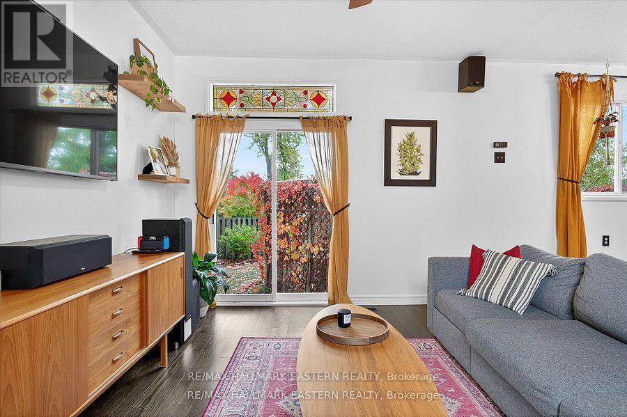 14 Alexander Avenue, Peterborough, Ontario K9J 6B4 - Photo 22 - X12532440