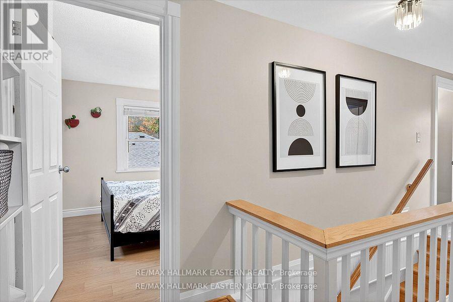 14 Alexander Avenue, Peterborough, Ontario K9J 6B4 - Photo 35 - X12532440