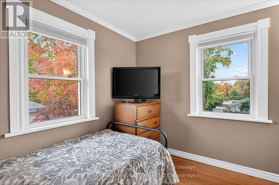 14 Alexander Avenue, Peterborough, Ontario K9J 6B4 - Photo 40 - X12532440