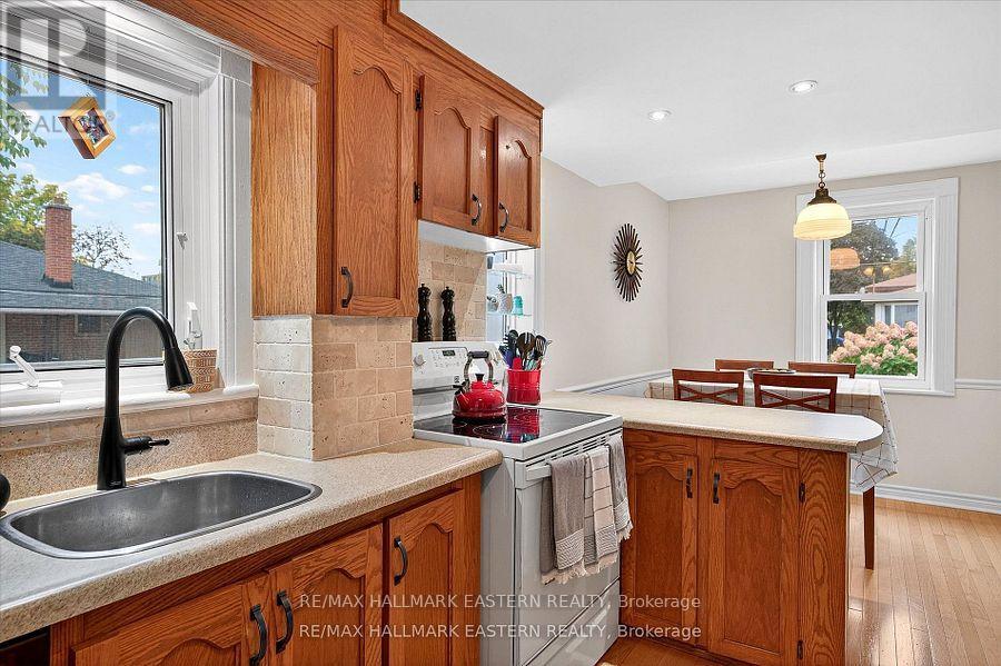 14 Alexander Avenue, Peterborough, Ontario K9J 6B4 - Photo 8 - X12532440