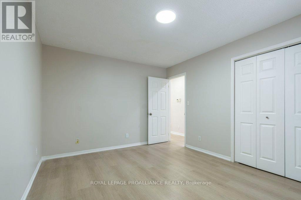 22 Faraday Gardens, Belleville, Ontario  K8P 5J5 - Photo 14 - X12532498