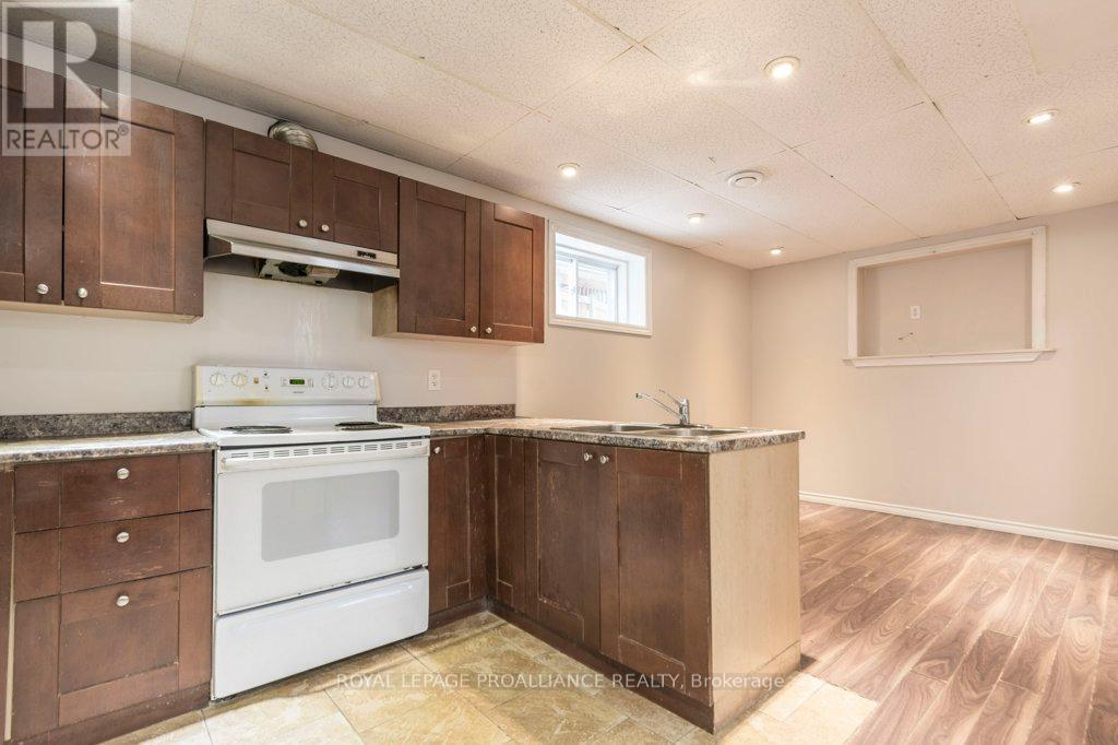 22 Faraday Gardens, Belleville, Ontario  K8P 5J5 - Photo 19 - X12532498