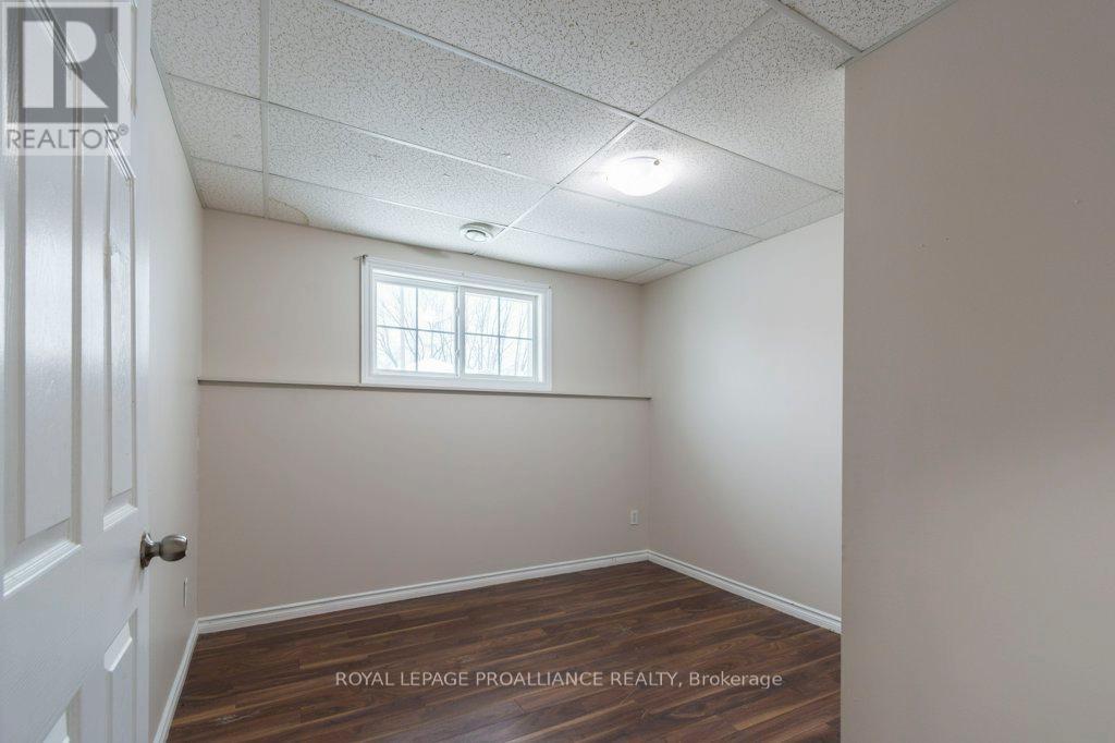 22 Faraday Gardens, Belleville, Ontario  K8P 5J5 - Photo 23 - X12532498