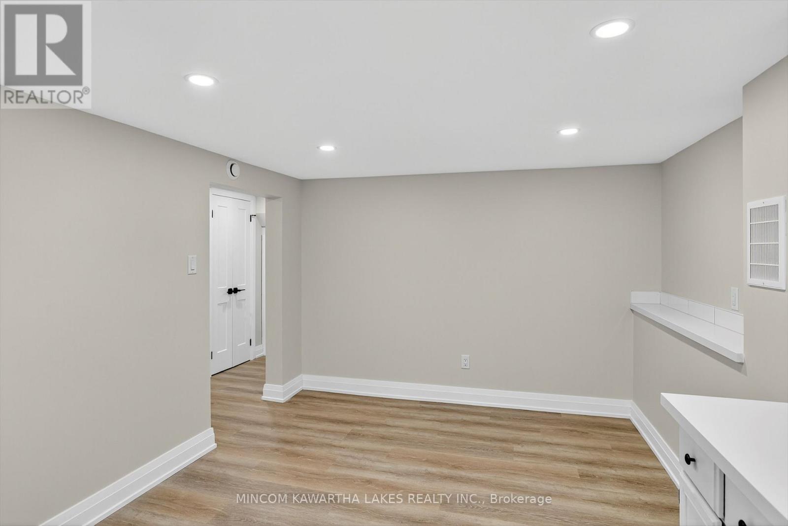 152 Langton Street, Peterborough, Ontario K9H 6K2 - Photo 32 - X12532646