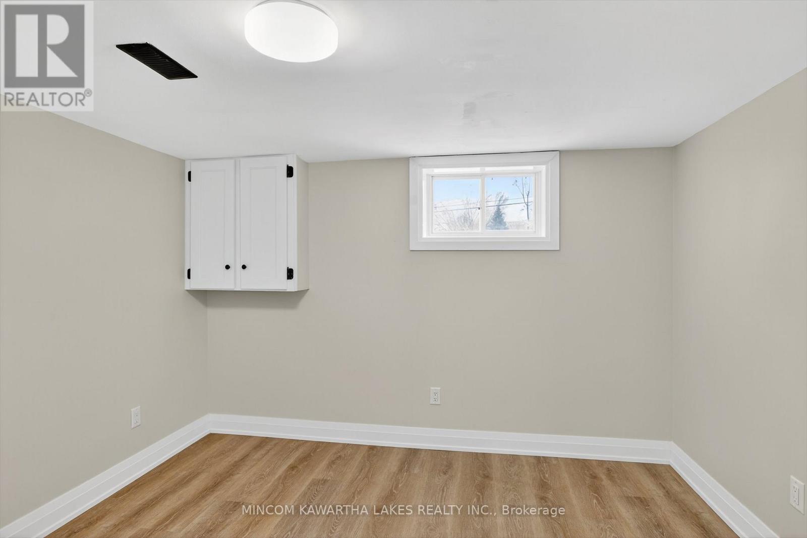 152 Langton Street, Peterborough, Ontario K9H 6K2 - Photo 37 - X12532646