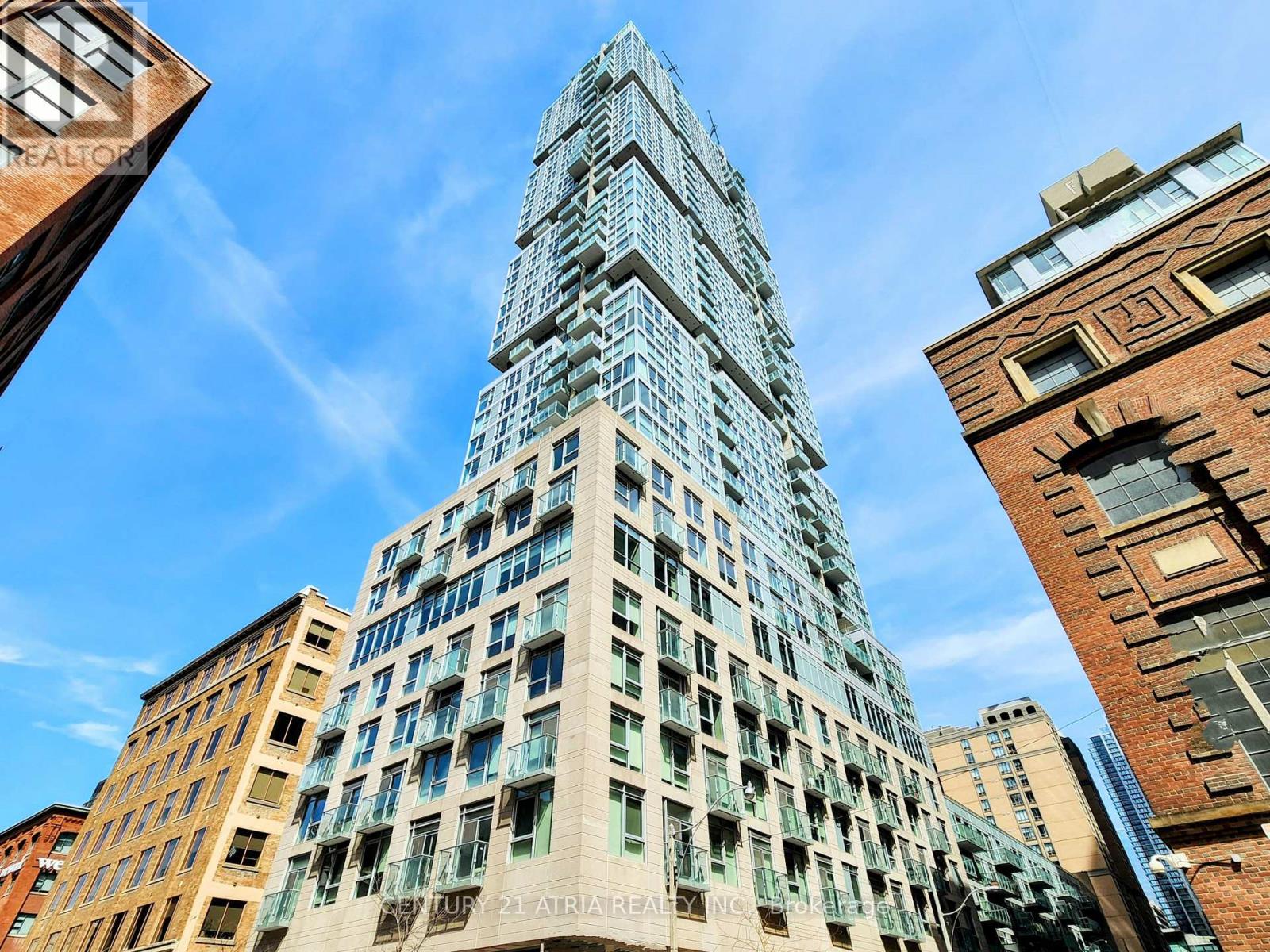 520 - 30 NELSON STREET, Toronto, Ontario