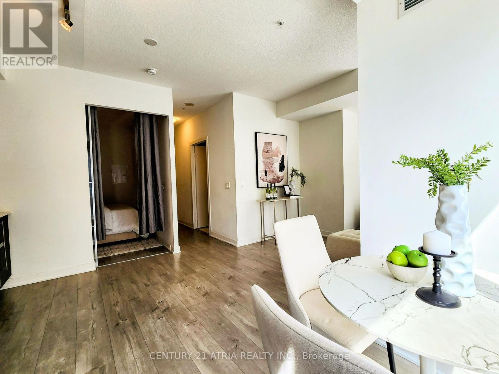 520 - 30 Nelson Street, Toronto, Ontario  M5V 0H5 - Photo 12 - C12532266