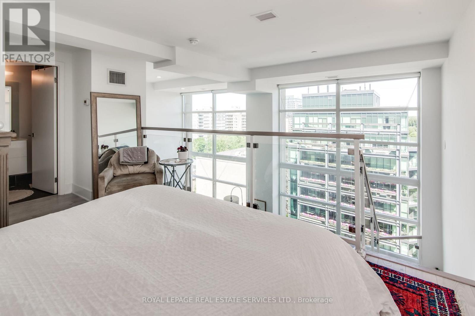 906 - 111 St Clair Avenue W, Toronto, Ontario  M4V 1N5 - Photo 14 - C12532286