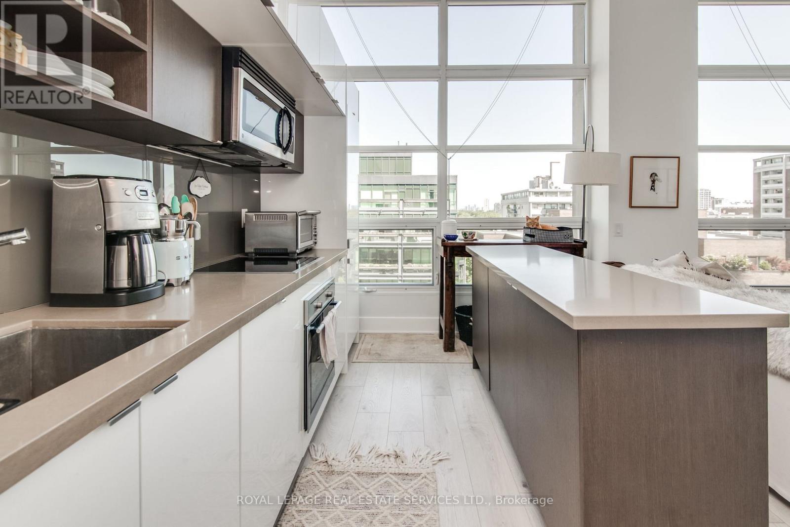 906 - 111 St Clair Avenue W, Toronto, Ontario  M4V 1N5 - Photo 8 - C12532286