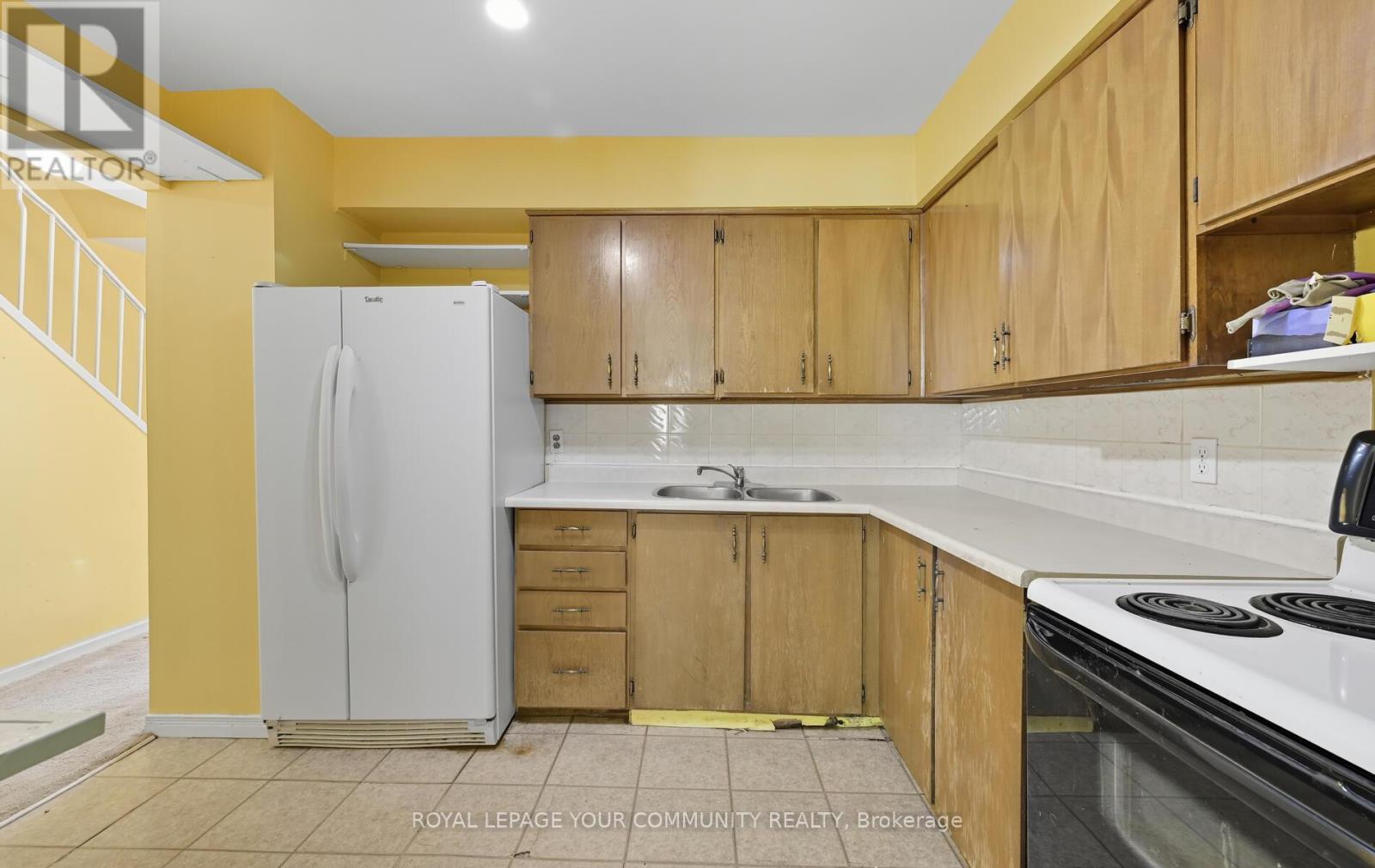 10 Village Green Way, Toronto, Ontario  M2J 1K8 - Photo 9 - C12532342