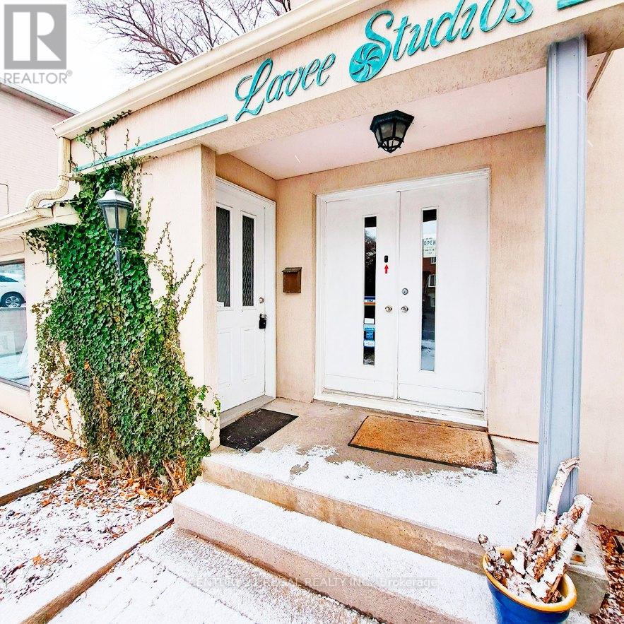 Second Floor - 119 Sheppard Avenue W, Toronto, Ontario  M2N 1M7 - Photo 2 - C12532344